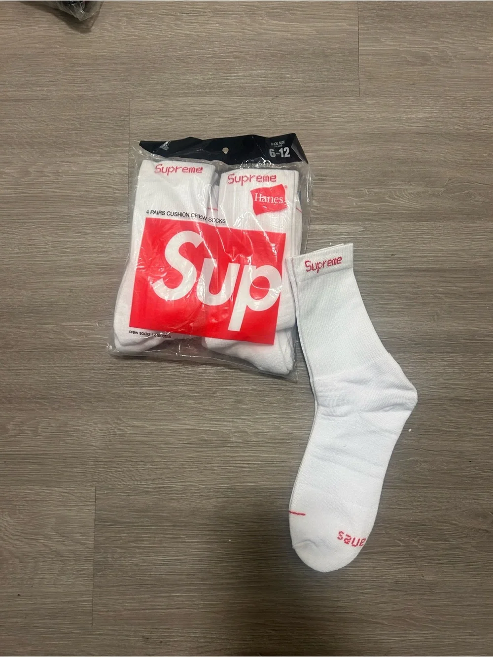 White Supreme Crew Socks - Pack of 4